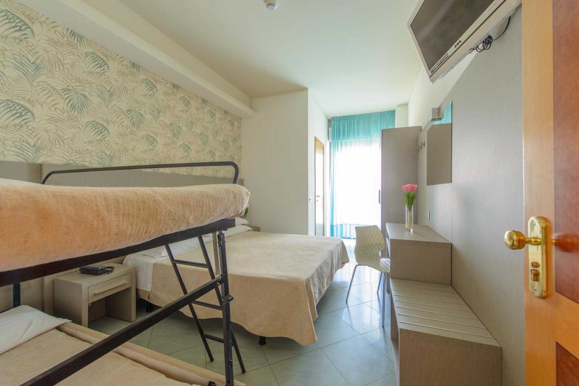 Hotel Christian Rimini Esterno foto