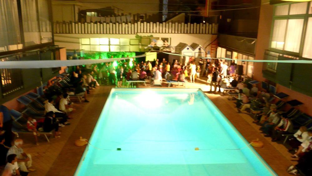 Hotel Christian Rimini Esterno foto