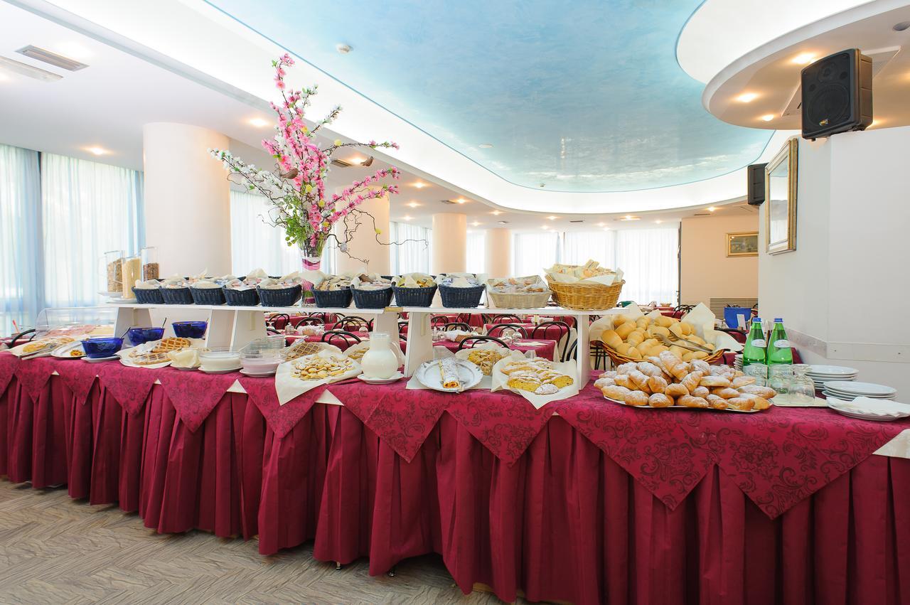 Hotel Christian Rimini Esterno foto